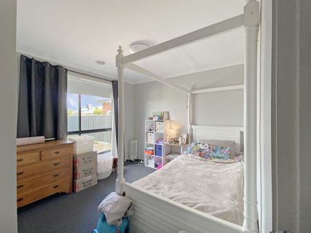 74 Grainger Parade, Lucas - Photo 4