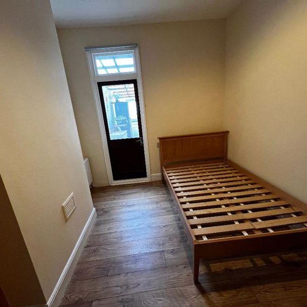 5 bedroom property to rent - Photo 1