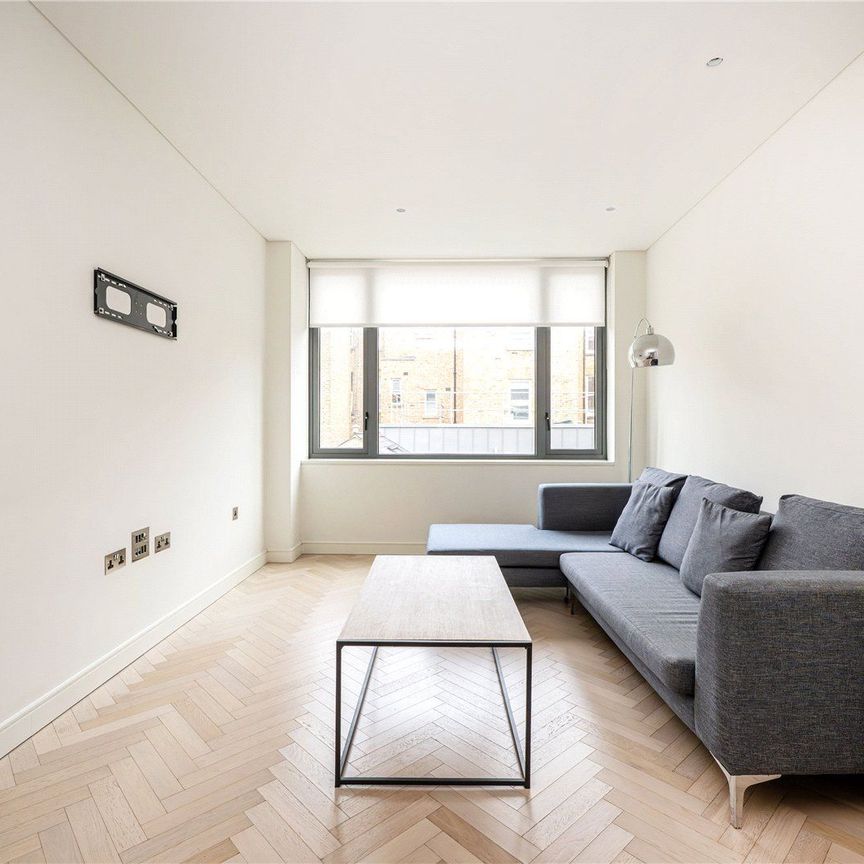 Queensway, W2 - Photo 1