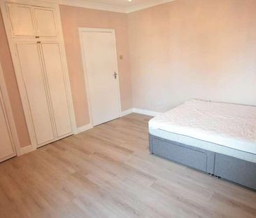 Buckingham Mansions, Bath Road, BH1 - Photo 4