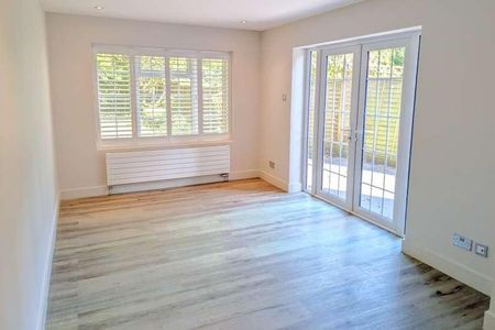 Horsell, Surrey, GU21 - Photo 5
