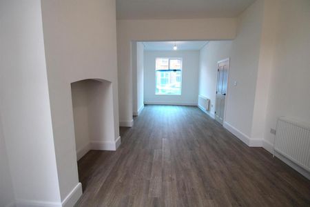 3 bedroom terraced house to rent - Photo 3