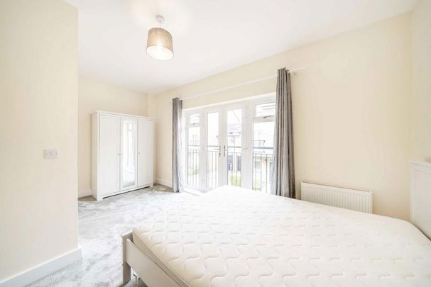 4 bedroom detached house to rent - Photo 1