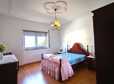 A dos Cunhados, Lisbon - Photo 5