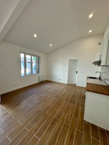 House - Photo 3