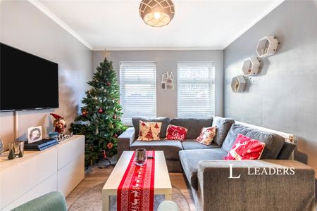 1 bedroom apartment to rent Lovett Drive, Carshalton, SM5 - Photo 2