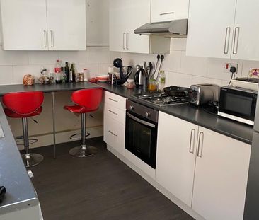 Room in a Shared House, Ash Grove, L15 - Photo 6