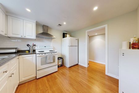 For Lease - 3 Orianna Drive, Toronto, Ontario - Photo 2