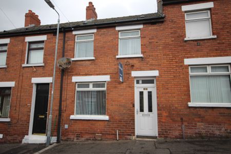 48 Glenside Parade, Belfast, Bt14 8AH - Photo 2