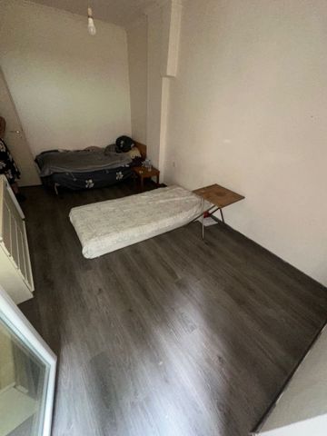 Studio/Γκαρσονιέρα για ενοικίαση Ρήγα Φεραίου (Συκιές) - Photo 5