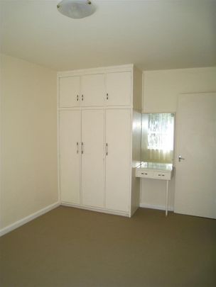 LIGHT, SPACE & LOCATION ON THE PARKVILLE BORDER - Photo 1