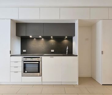 CONVENIENT LIVING IN THE HEART OF CARLTON - Photo 4