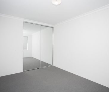 Brand New Family Home - Photo 4