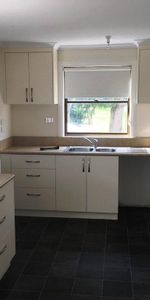Charming 3-Bedroom Country-Style Home – $330 per week - Photo 3