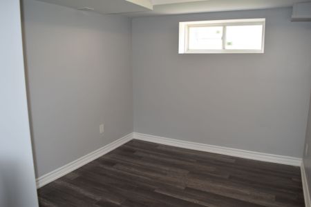 For Lease - 7435 Saint Barbara Boulevard, Mississauga, Ontario - Photo 3