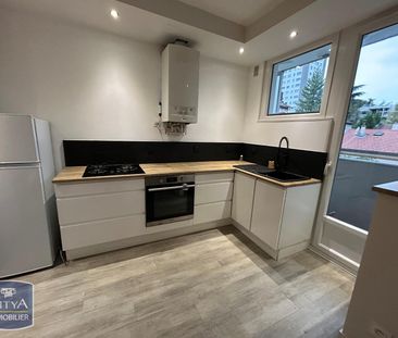 Location Appartement 2 pièces 45m² ST ETIENNE 42100 - Photo 2