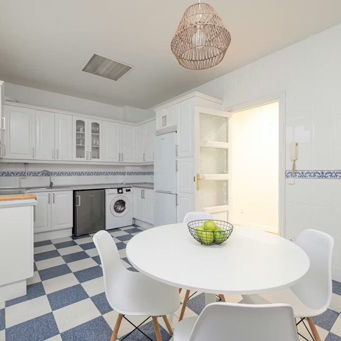 Calle Marqués de Urquijo, Madrid, Community of Madrid 28008 - Foto 1