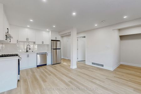 For Lease - 85 Primula Crescent Unit# #Main, Toronto, Ontario - Photo 5