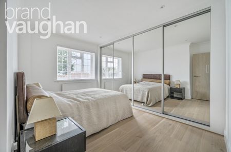 4 bedroom semi-detached house to rent - Photo 4