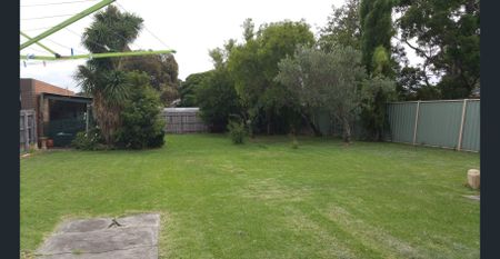 Charming Family Home in the Heart of Epping Central - Photo 5