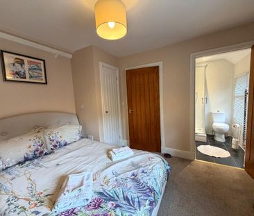3 bedroom semi-detached to let - Photo 4