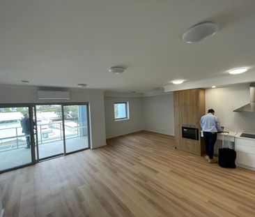 Secure Unit - Photo 5