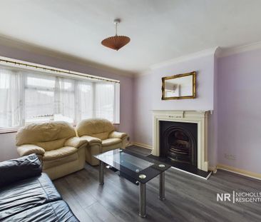 3 bedroom semi-detached house to rent - Photo 2