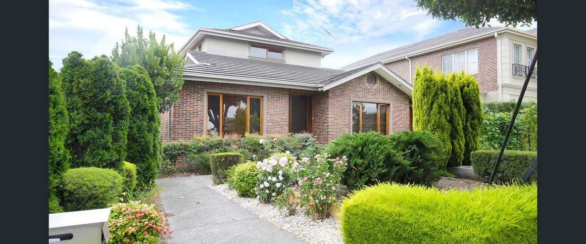 Stunning Home in Prime Location - Photo 1