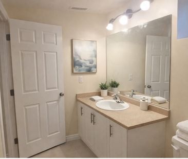 For Lease - 21 Mcguiness Drive, Brantford, Ontario - Photo 1