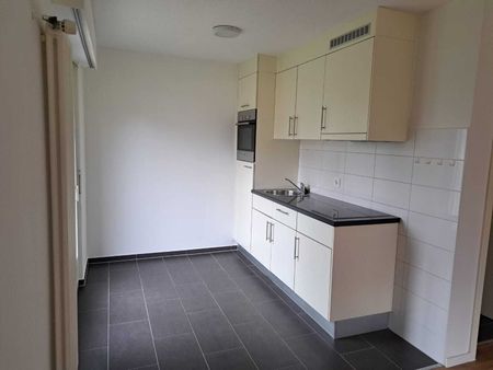 RENOVATED APARTMENT WITH TERRACE AND ELEVATOR - Photo 3