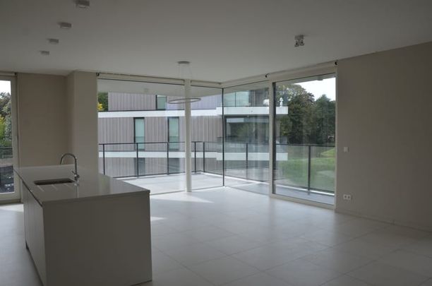 Appartement te huur - Photo 1