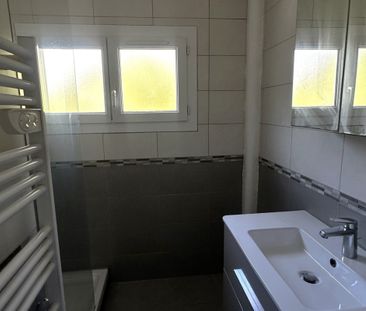 Studio libre immédiatement - Photo 4