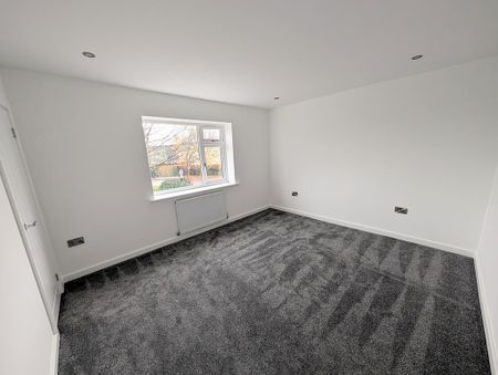 3 bedroom end of terrace house to rent - Photo 3