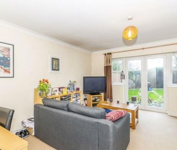2 bedroom house to rent Scott Drive, Yaxley, Peterborough, PE7 - Photo 2