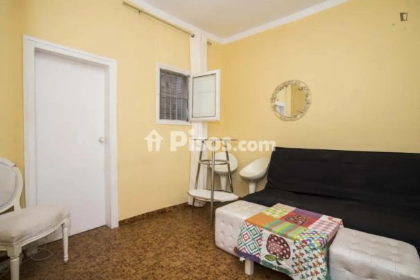 Piso en alquiler en El Raval - Foto 1
