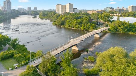 For Lease - 10 MCARTHUR Avenue Unit# 002, Vanier and Kingsview Park, Ontario - Photo 4