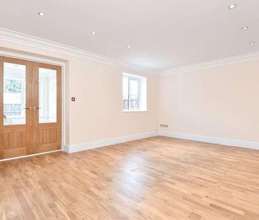 South Lane, Ash, Surrey, GU12 - Photo 5