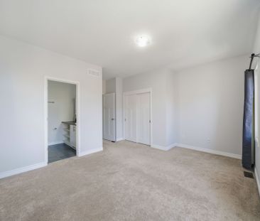 For Lease - 462 Leboutillier Avenue, Overbrook - Castleheights and ... - Photo 5