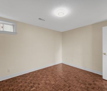 For Lease - 1800 Holbrook Court Unit# Bsmt, Pickering, Ontario - Photo 6