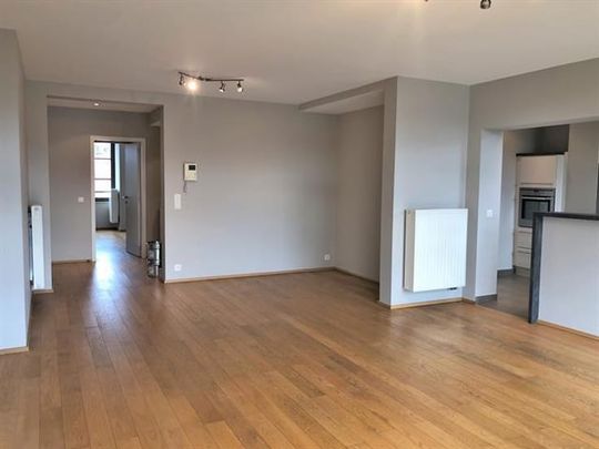 Appartement te huur - Photo 1