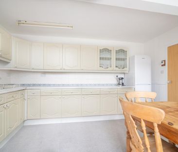 2 bedroom detached bungalow to rent - Photo 6