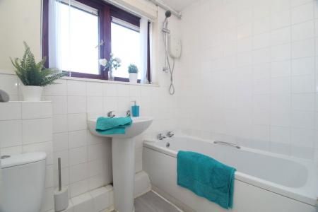 St Georges Close, S3 7HJ - Photo 3