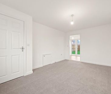 3 bedroom semi-detached house to rent - Photo 1