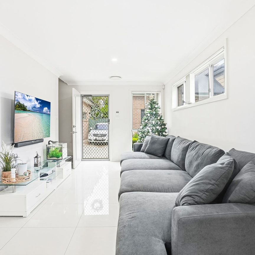 LOW MAINTENANCE LIVING IN WERRINGTON! - Photo 1