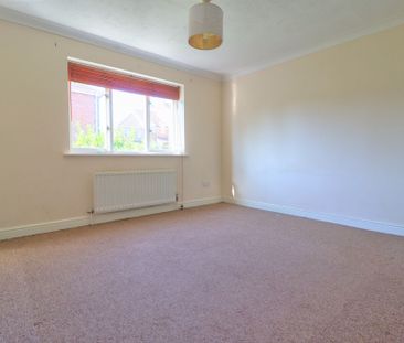 2 bedroom mid terraced house to rent, - Photo 5