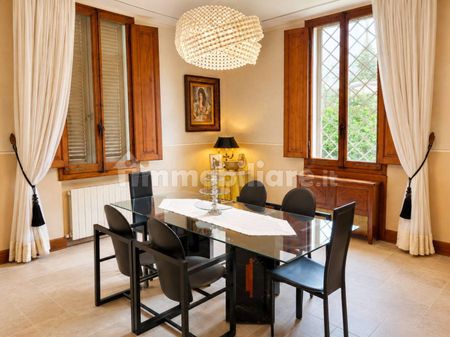 Villa unifamiliare via Giuseppe Mazzini 115, Vittoria Apuana, Forte dei Marmi - Photo 4