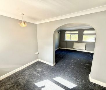 2 bedroom property to rent - Photo 2