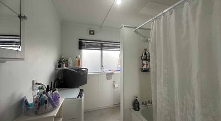 Affordable 2 bedroom unit in Onehunga - Photo 5