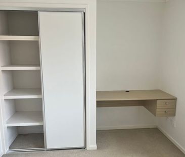 232 Preston Road, Wynnum West, Qld 4178 - Photo 1