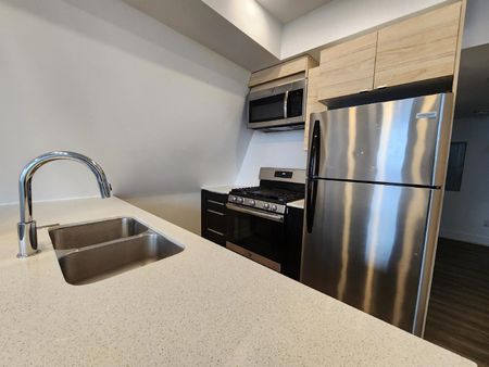 444 Cambridge Street - 3 - Photo 5